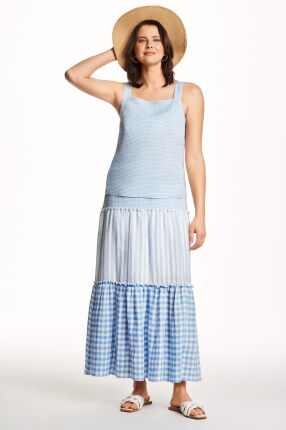 Długa lniana spódnica w biało - niebieską kratkę