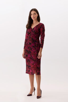 Bordowo-czarna sukienka midi z marszczeniem i dekoltem V